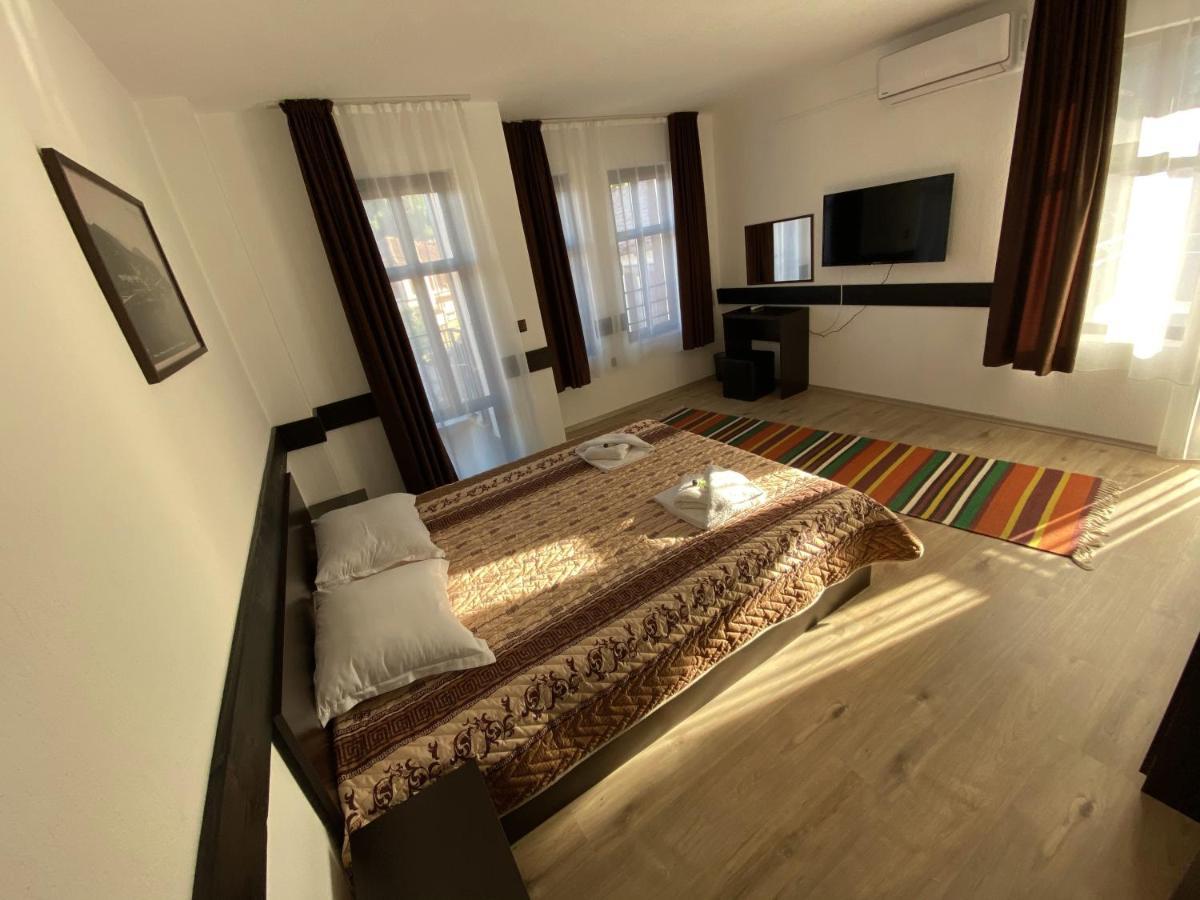 Апартхотел "Старият Град" В Етнографски Комплекс Zlatograd Exteriör bild