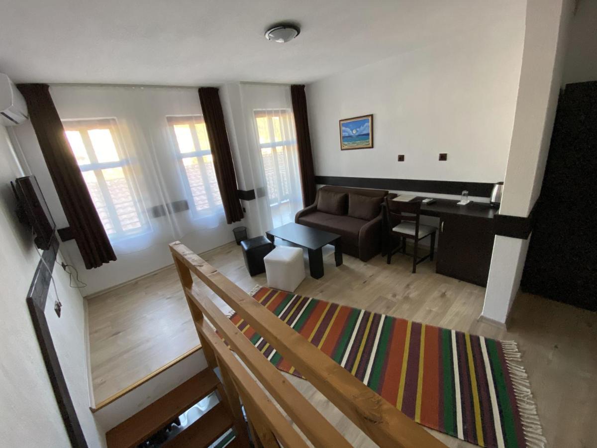 Апартхотел "Старият Град" В Етнографски Комплекс Zlatograd Exteriör bild