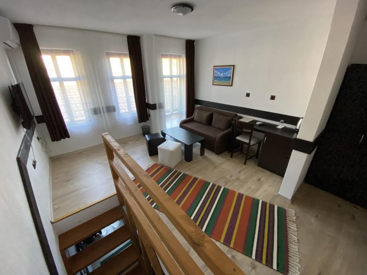 Апартхотел "Старият Град" В Етнографски Комплекс Zlatograd Exteriör bild